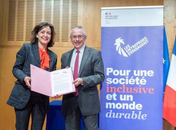 France Chimie signe une convention avec Les Entreprises S’engagent (LES)